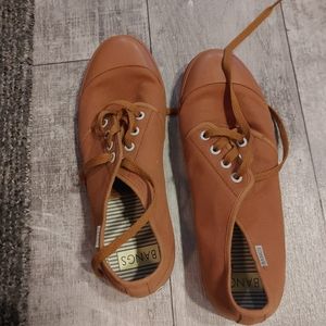 Bangs Tan Shoes